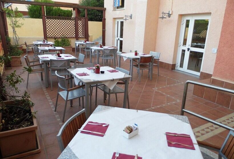 Quarto Estandar Individual, Le Nereidi Hotel & Residence Con Piscina Tennis Fitness Parcheggio Coperto Sala Conferenze