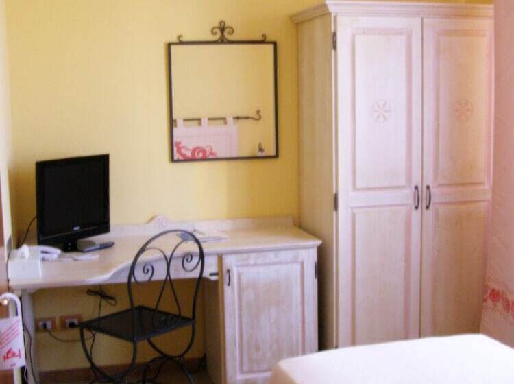 Номер Стандарт Индивидуальный, Le Nereidi Hotel & Residence Con Piscina Tennis Fitness Parcheggio Coperto Sala Conferenze