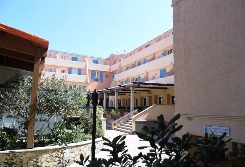 اتاق راحتی, Le Nereidi Hotel & Residence Con Piscina Tennis Fitness Parcheggio Coperto Sala Conferenze