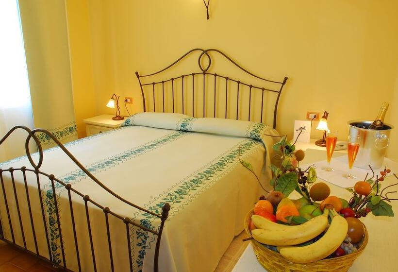 Escritório Deluxe, Le Nereidi Hotel & Residence Con Piscina Tennis Fitness Parcheggio Coperto Sala Conferenze