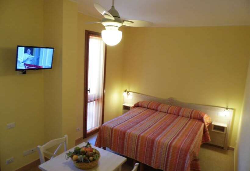 Студия Стандарт, Le Nereidi Hotel & Residence Con Piscina Tennis Fitness Parcheggio Coperto Sala Conferenze