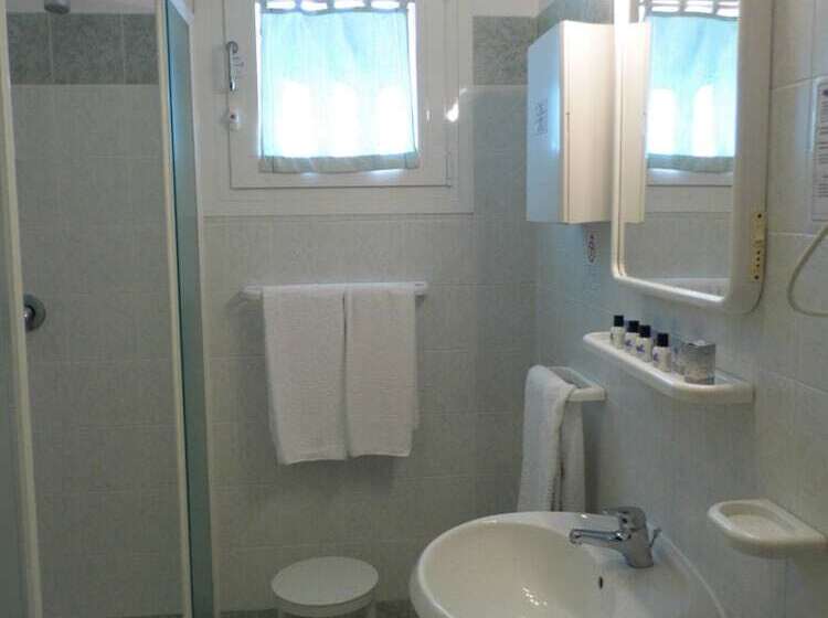Apartamento Comfort 1 Dormitório, Le Nereidi Hotel & Residence Con Piscina Tennis Fitness Parcheggio Coperto Sala Conferenze