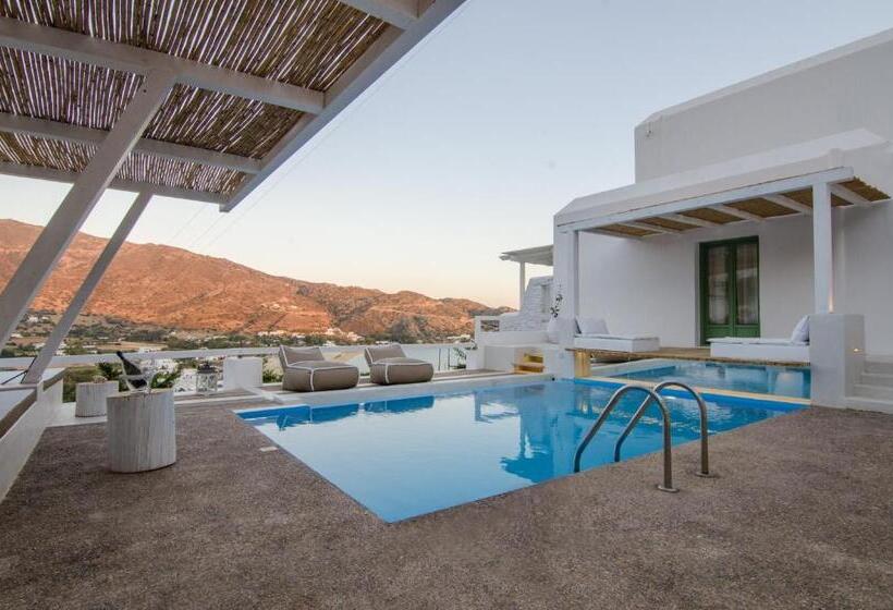 سوییت لوکس, Levantes Ios Boutique