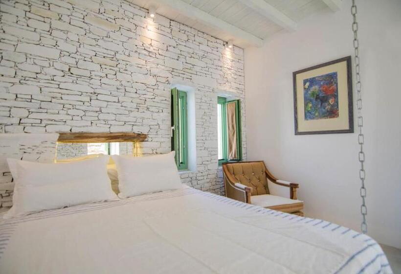 اتاق خانوادگی با چشم‌انداز دریا, Levantes Ios Boutique