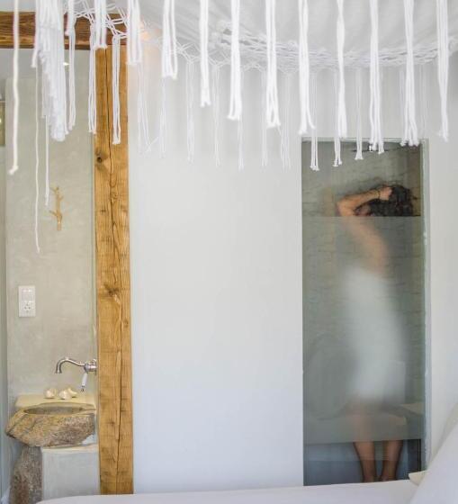 اتاق لوکس با چشم‌انداز دریا, Levantes Ios Boutique