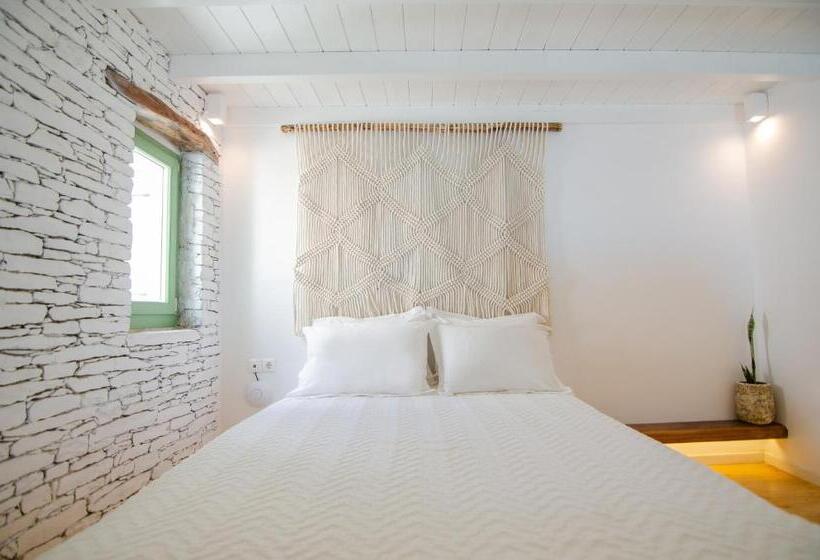 ویلای یک اتاق خوابه با استخر شنا, Levantes Ios Boutique