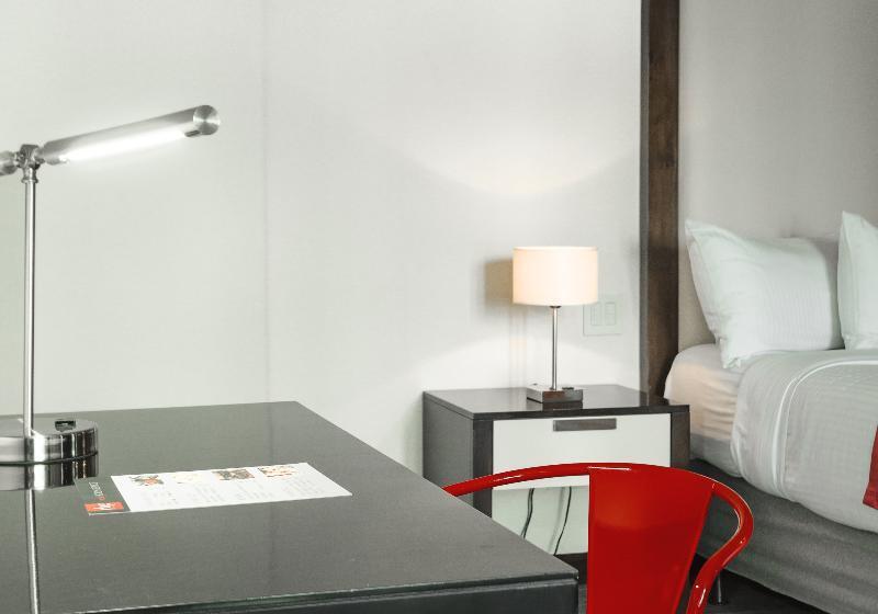 Люкс Кровать Кинг, Park Inn San Jose By Radisson