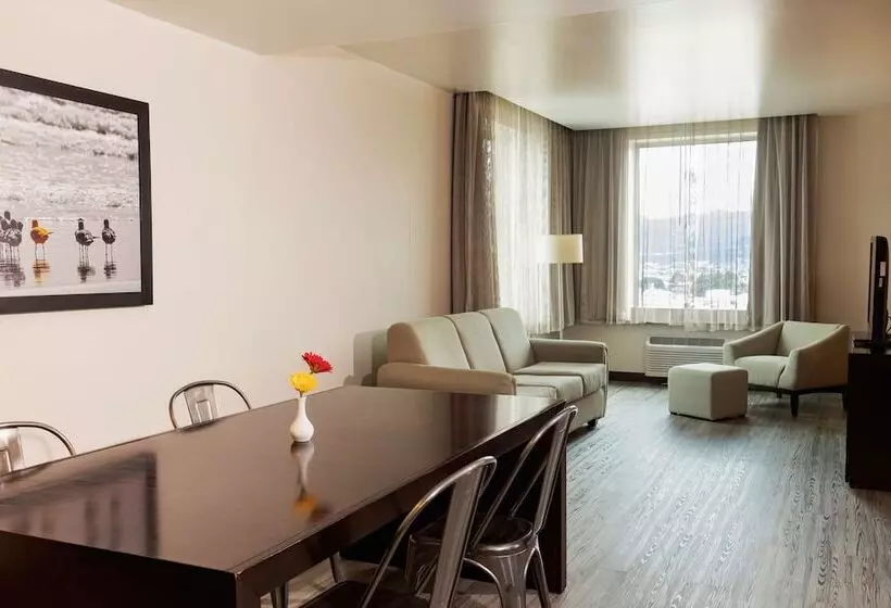 سوییت, Park Inn San Jose By Radisson