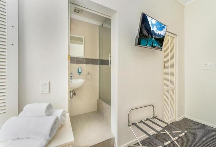 ２ダブルベッドのスタンダードルーム, Ramada By Wyndham Hamilton City Center