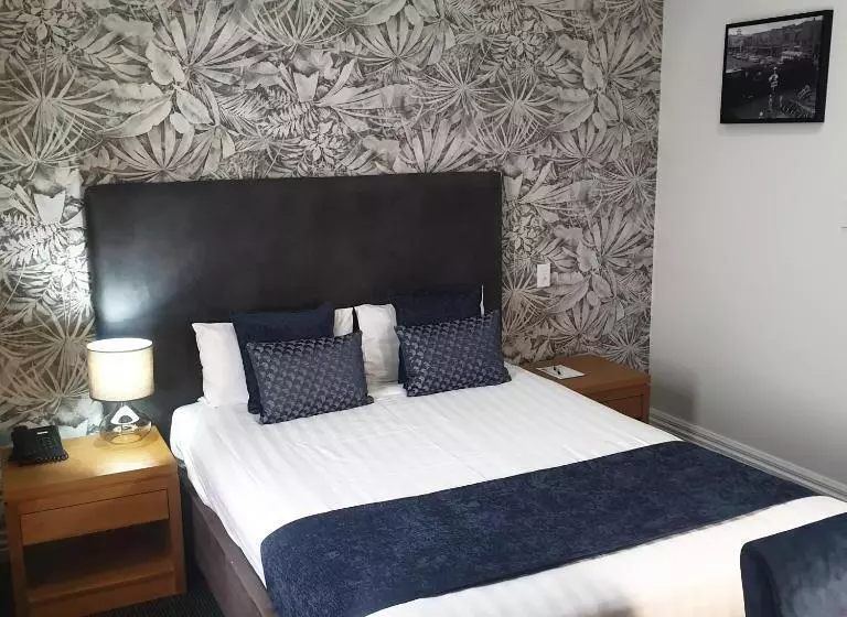 スーペリアールーム, Ramada By Wyndham Hamilton City Center