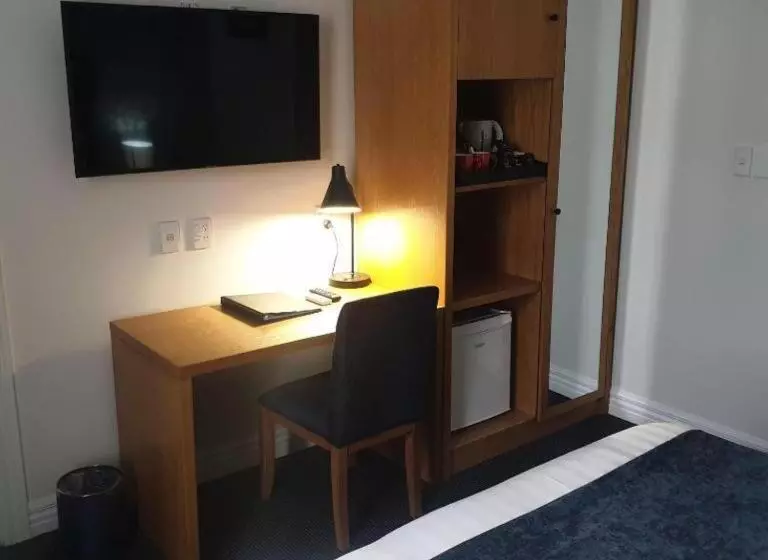 スーペリアールーム, Ramada By Wyndham Hamilton City Center