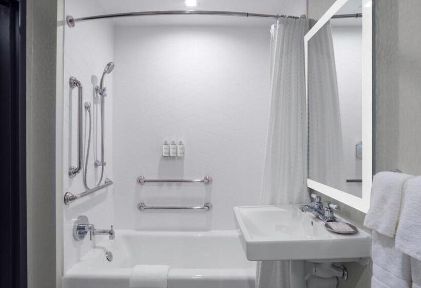 스탠다드 발코니 룸, Voco The Cadence, An Ihg