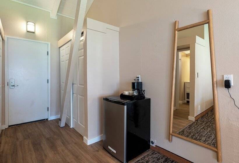 غرفة ديلوكس مطلّة علي البحر, The Iso By Castle