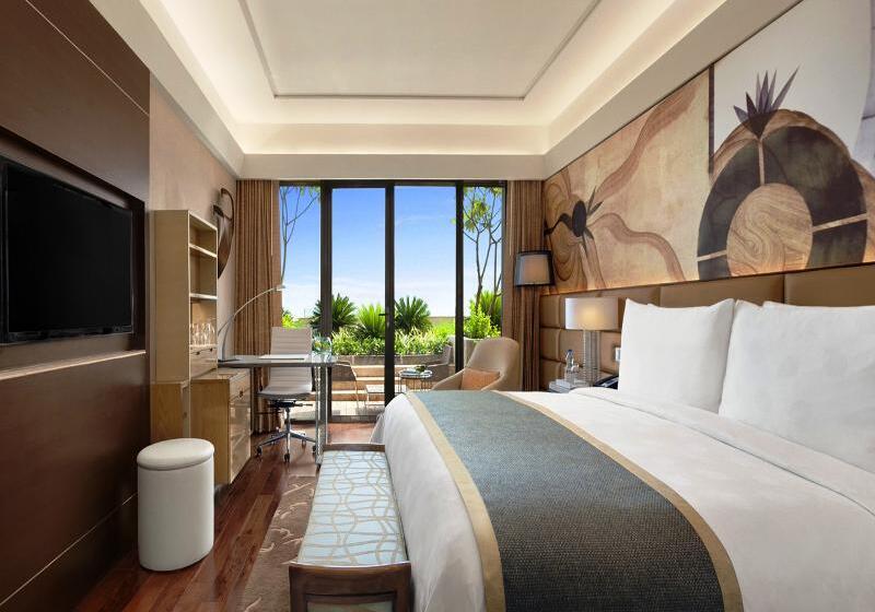 デラックスルーム, The Leela Ambience Convention Hotel Delhi