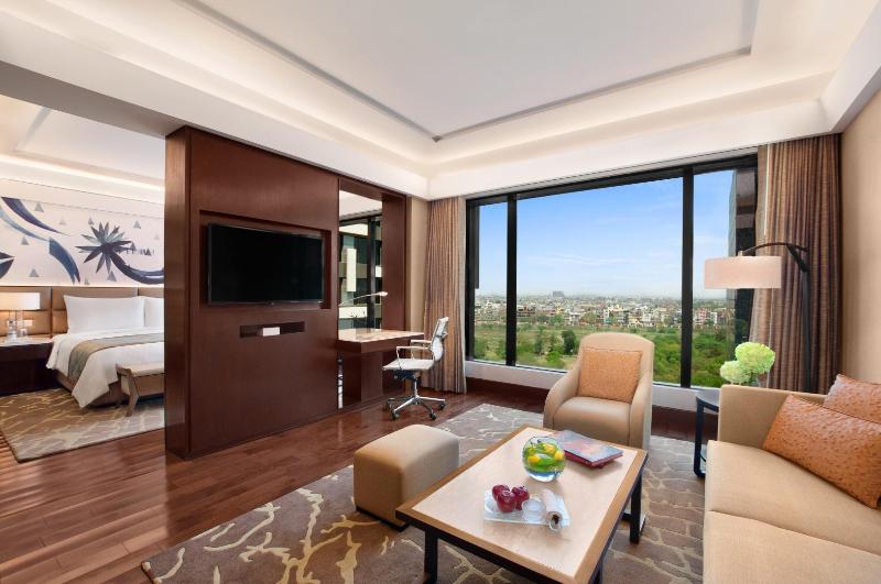 エクゼクティブスイート, The Leela Ambience Convention Hotel Delhi