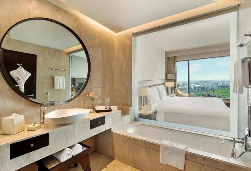 デラックススイート, The Leela Ambience Convention Hotel Delhi