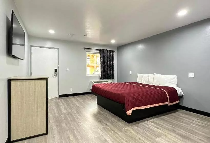 キングサイズベッドのスタンダードルーム, Express Inn & Suites Ontario Airport