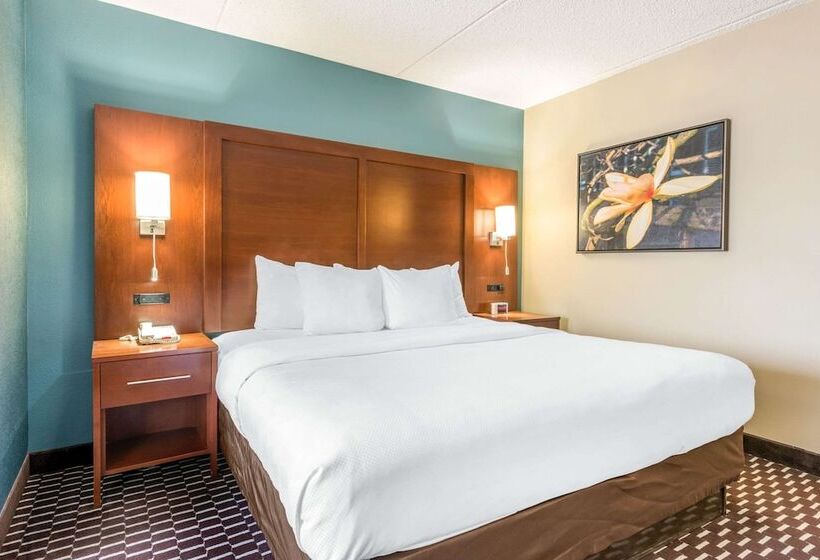 جناح مزوَّد بشرفة, Spark By Hilton St. Augustine Historic District