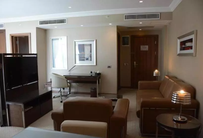 سوئیت کلاسیک, Karbala Rayhaan Hotel & Suites