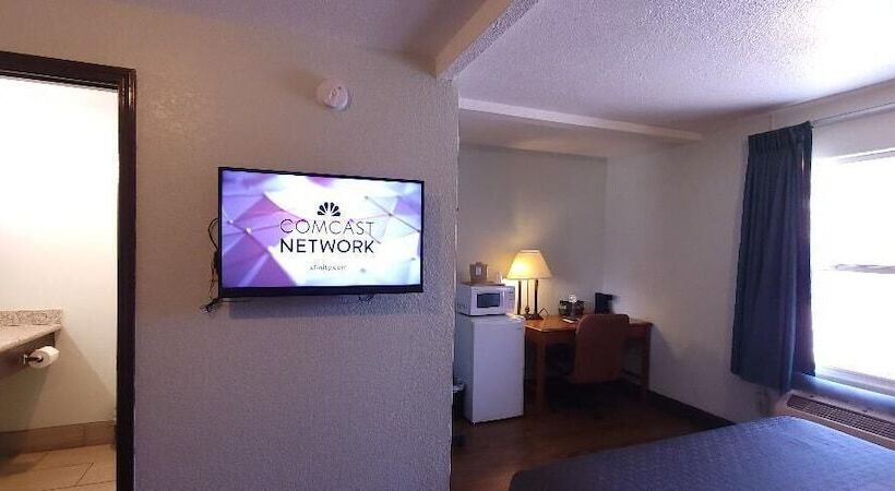 غرفه قياسيه سريرين مزدوجين, Rodeway Inn Chico University Area