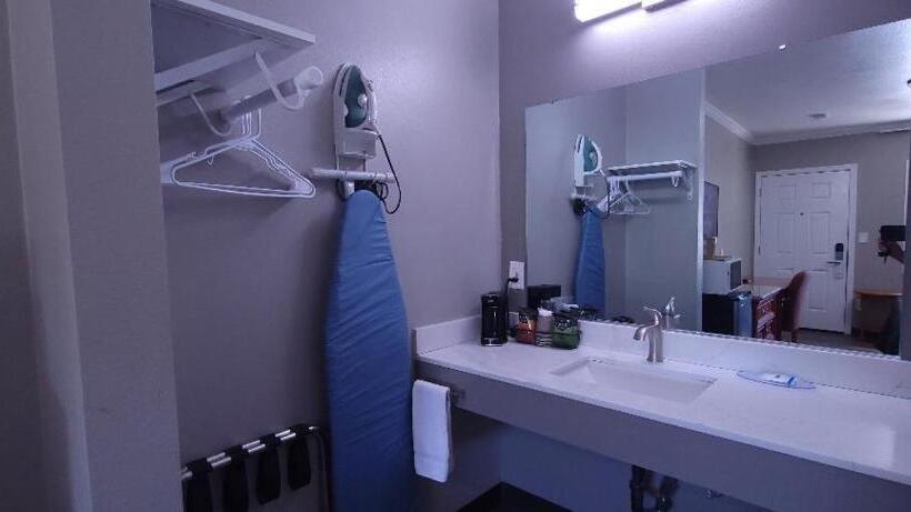 غرفة قياسية, Rodeway Inn Chico University Area