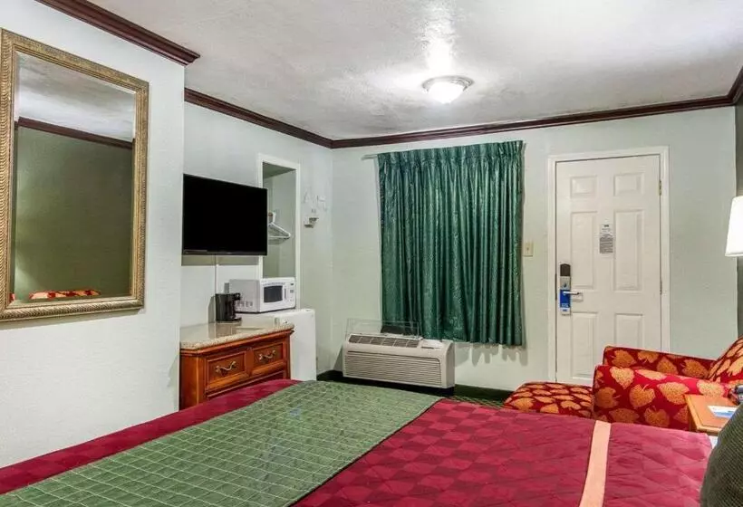 Standard-huone King-vuode, Rodeway Inn Chico University Area