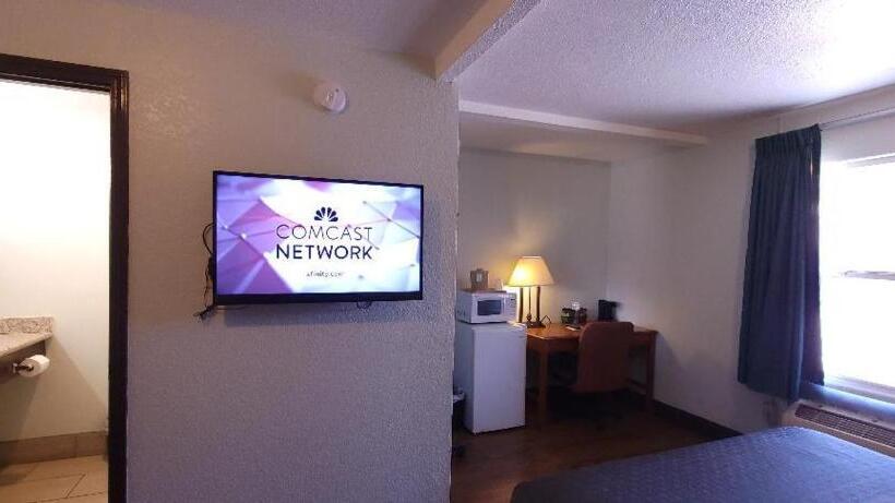 غرفه قياسيه سريرين مزدوجين, Rodeway Inn Chico University Area