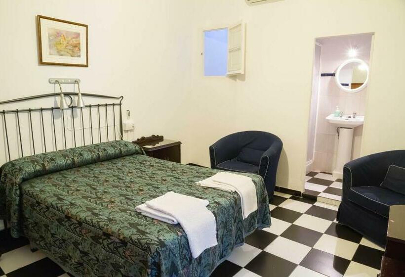 اتاق استاندارد, Pensión San Benito Abad