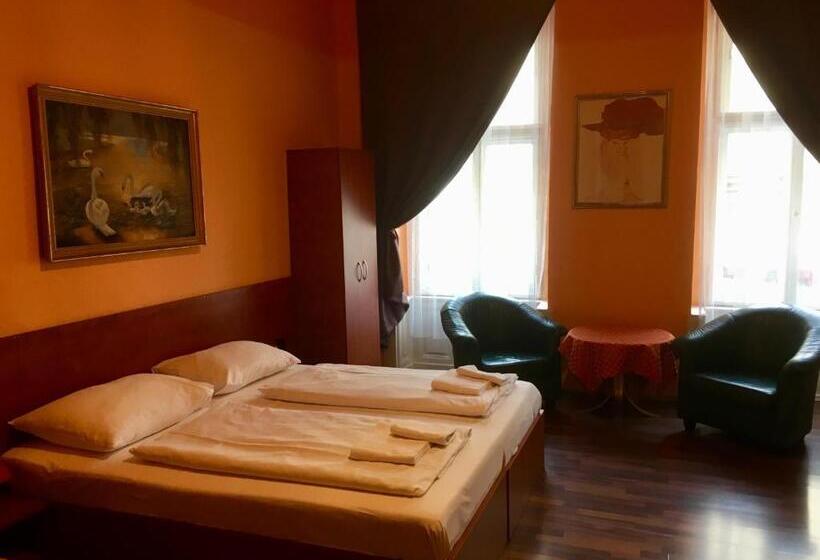 اتاق استاندارد, Pension Madara