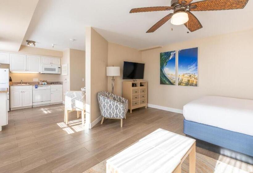 إستوديو قياسى, Southern California Beach Club