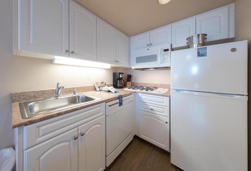 جناح غرفتين نوم, Southern California Beach Club