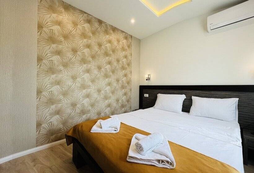 اتاق اکونومی, Side One Design Hotel Garni