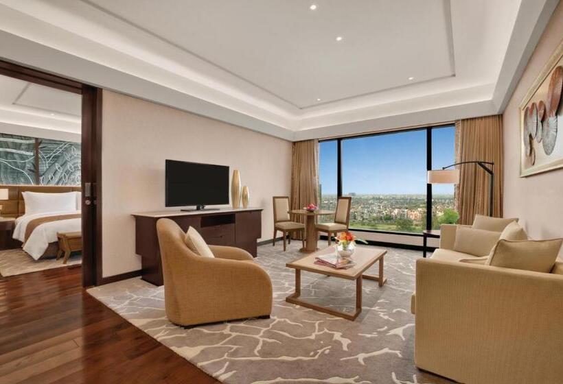 エクゼクティブスイート, The Leela Ambience Convention Hotel Delhi