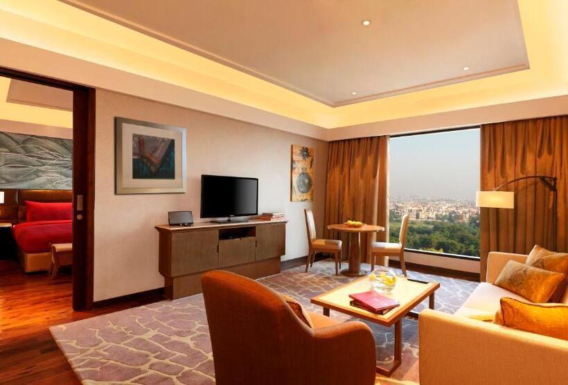 デラックススイート, The Leela Ambience Convention Hotel Delhi