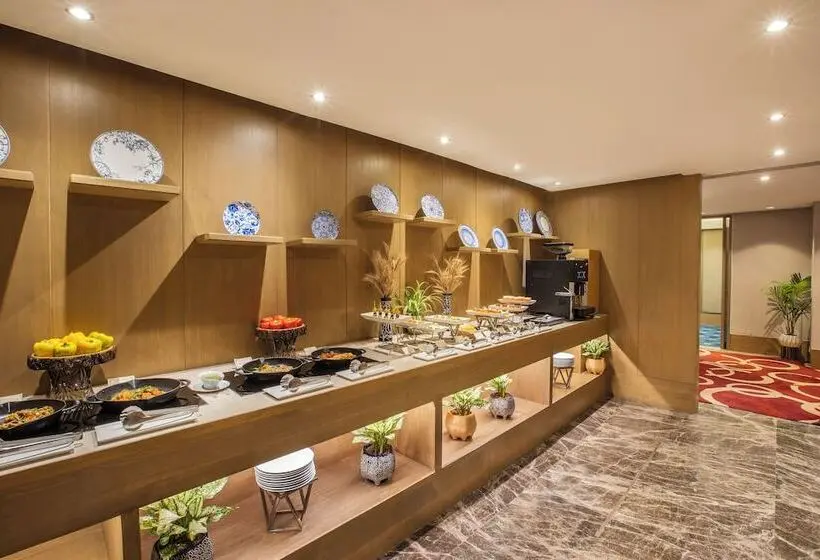 エクゼクティブスイート, The Leela Ambience Convention Hotel Delhi