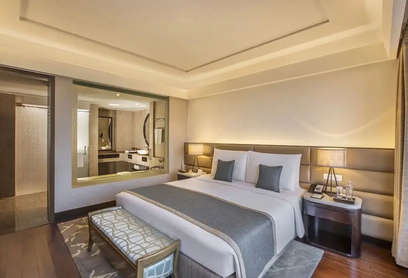 デラックススイート, The Leela Ambience Convention Hotel Delhi