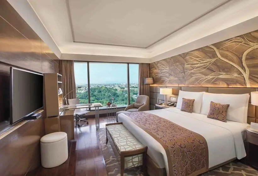 エクゼクティブルーム, The Leela Ambience Convention Hotel Delhi