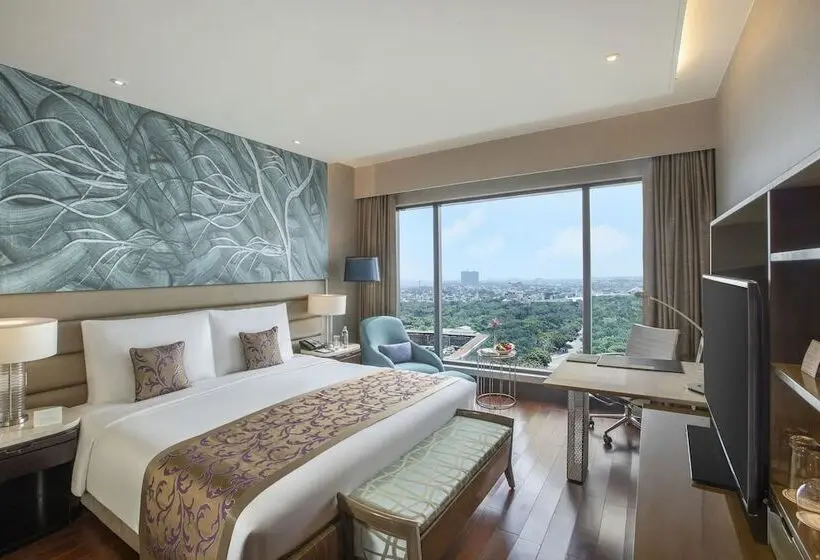 エクゼクティブルーム, The Leela Ambience Convention Hotel Delhi