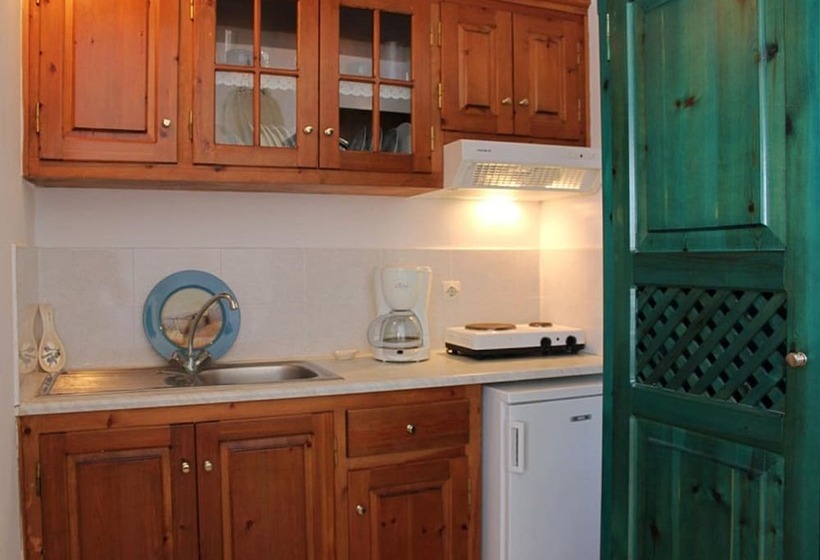 استودیوی استاندارد با چشمانداز دریا, Vrachia Studios & Apartments