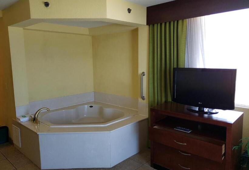 Büyük Çift Kişilik Yataklı Standart Oda, Holiday Inn Hotel & Suites Daytona Beach On The Ocean, An Ihg