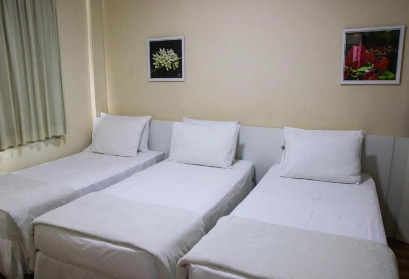 スタンダードトリプルルーム, Acalanto