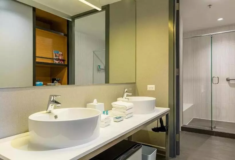 Junior Suite City View
