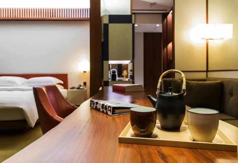 キングサイズベッド、ビュー付きデラックスルーム, Andaz Tokyo A Concept By Hyatt