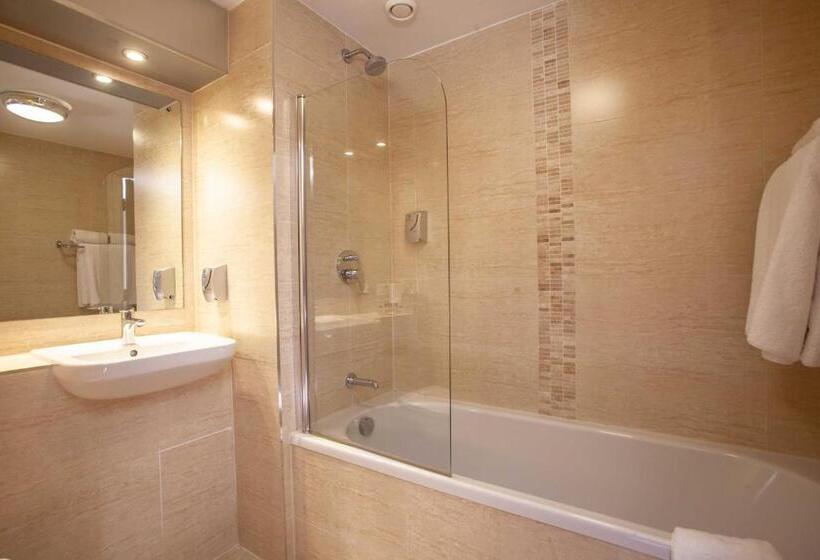 غرفة قياسية, Blackpool Football Club Stadium Hotel, A Member Of Radisson Individuals