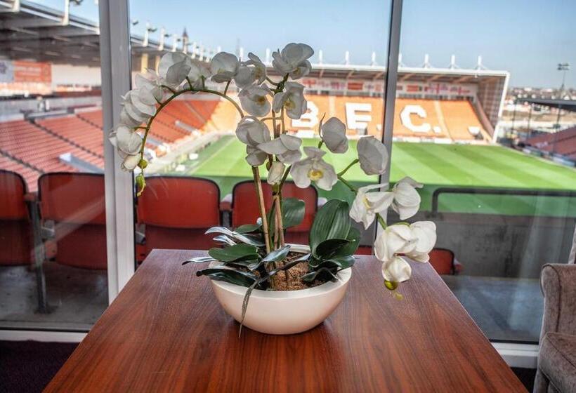 اتاق سوپریور با چشم‌انداز, Blackpool Football Club Stadium Hotel, A Member Of Radisson Individuals