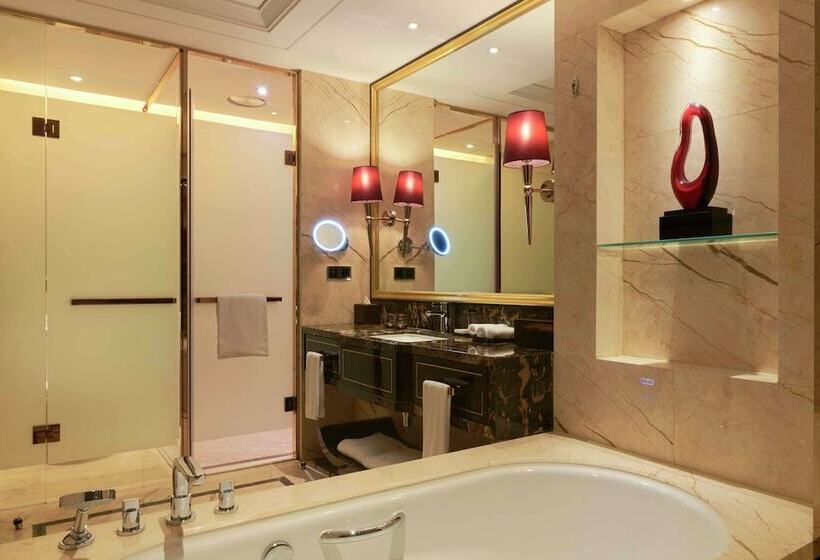 디럭스 룸, Hilton Zhengzhou