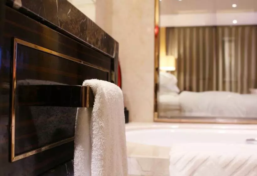 デラックスルーム, Hilton Zhengzhou