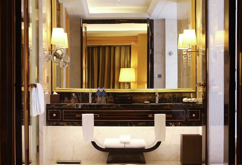 디럭스 스위트, Hilton Zhengzhou