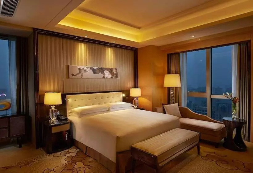 デラックススイート, Hilton Zhengzhou
