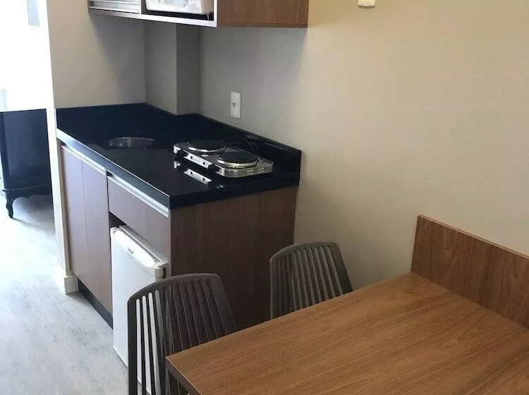 スタンダードスタジオ, Itajai Express Residence
